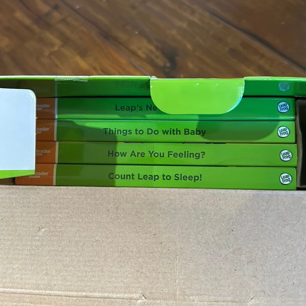 NIB LeapFrog LeapReader Junior Toddler Milestones 4 Book Set Tag Jr